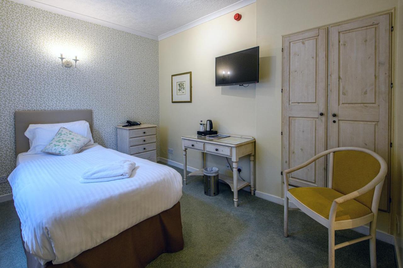 The Portland Hotel Lybster Bagian luar foto